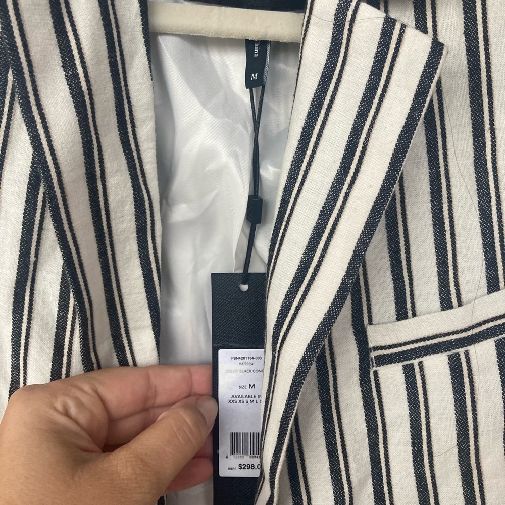 BCBG Max Azaria Blazer - Picture 3 of 8